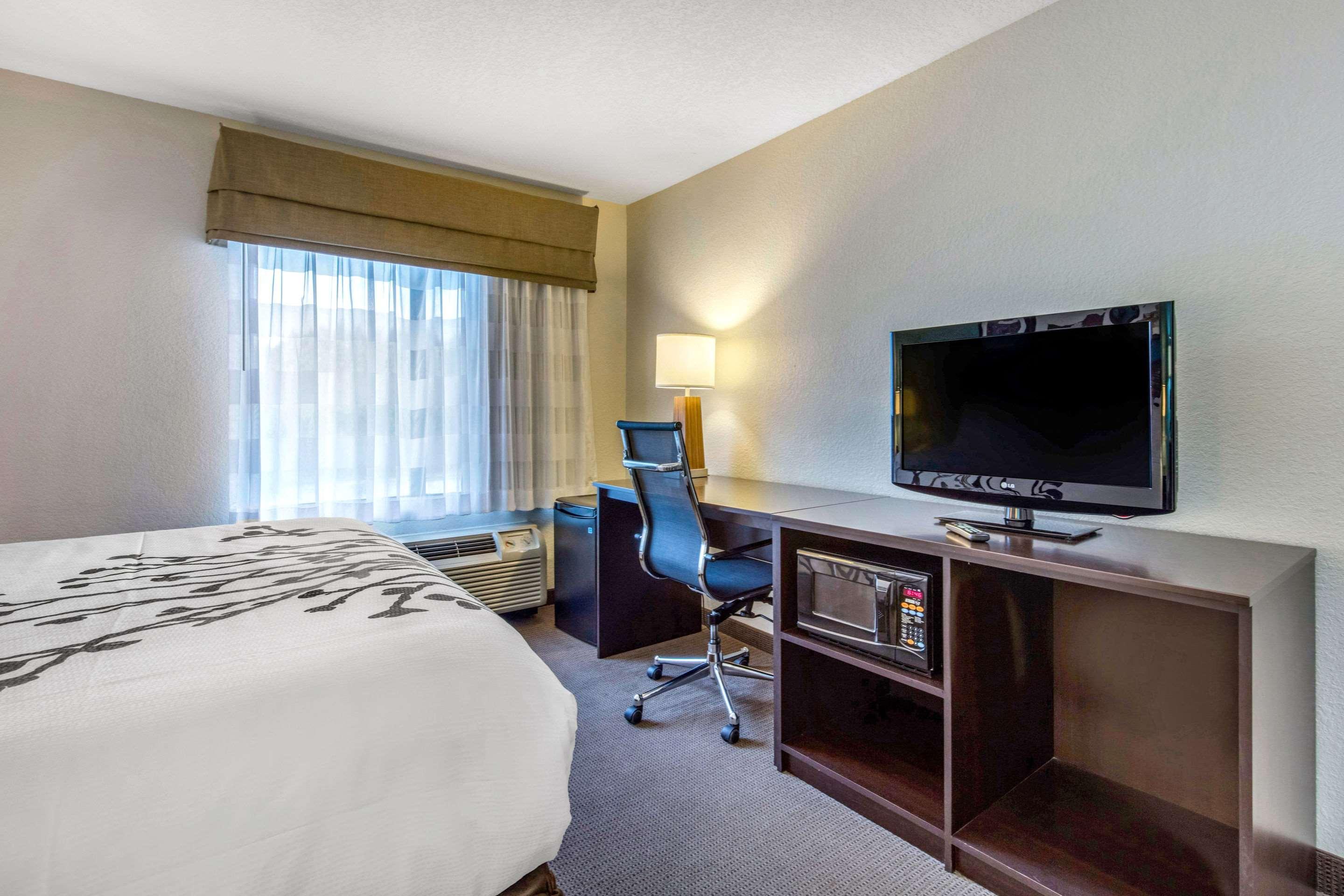 Sleep Inn & Suites Auburn Campus Area I-85 Экстерьер фото