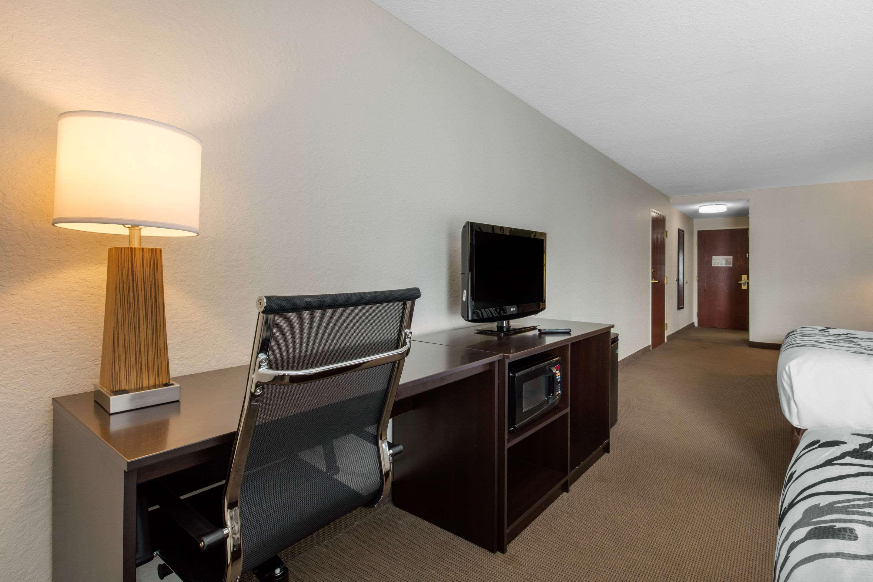 Sleep Inn & Suites Auburn Campus Area I-85 Экстерьер фото